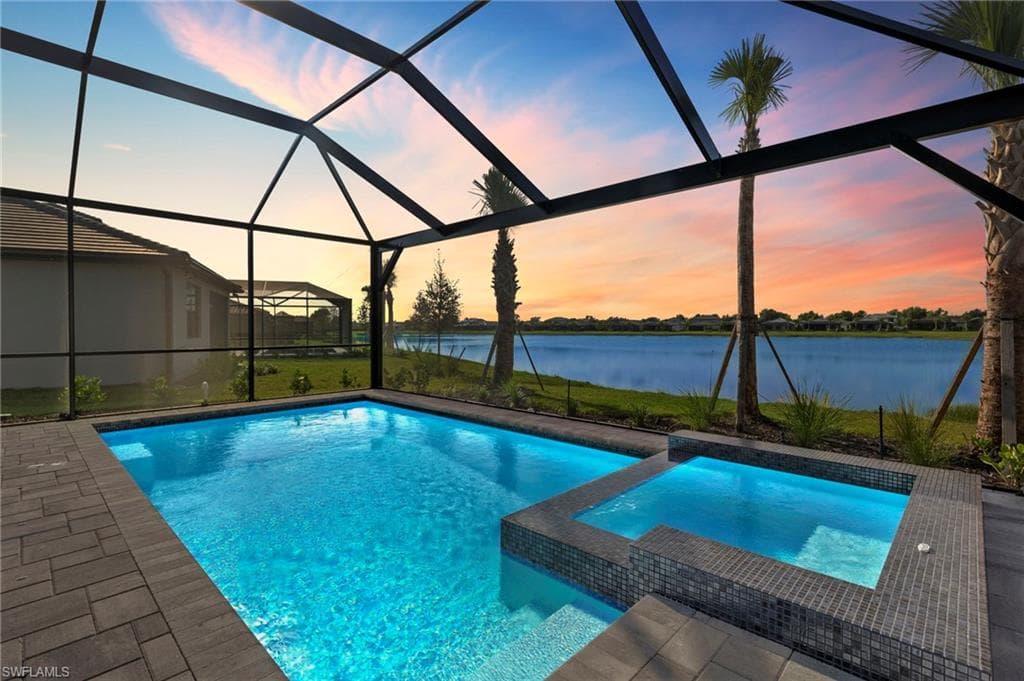 2147 Yellowfin CIR, NAPLES FL 34114-28