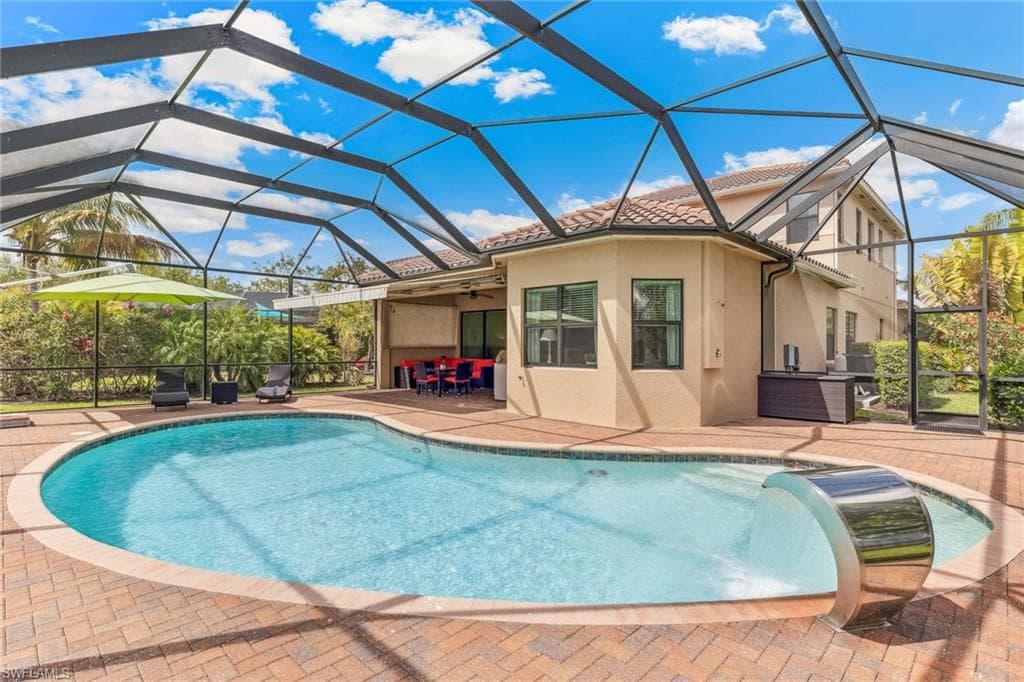 4360 Aurora ST-16
