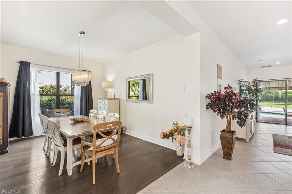 4360 Aurora ST-9