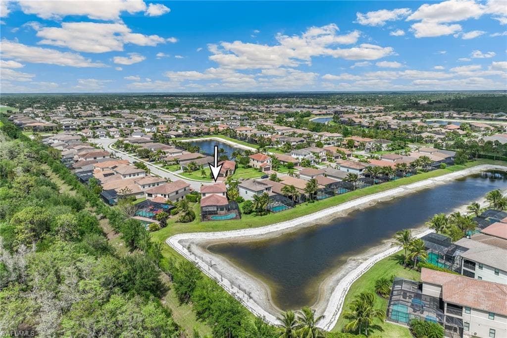 4360 Aurora ST-32