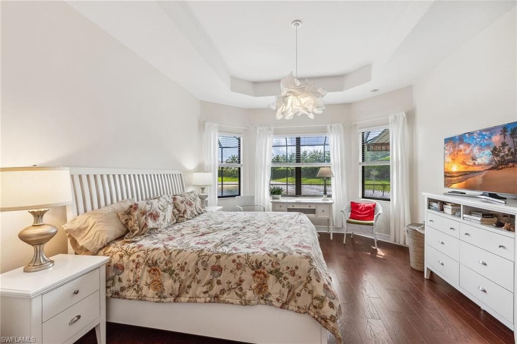 4360 Aurora ST-20