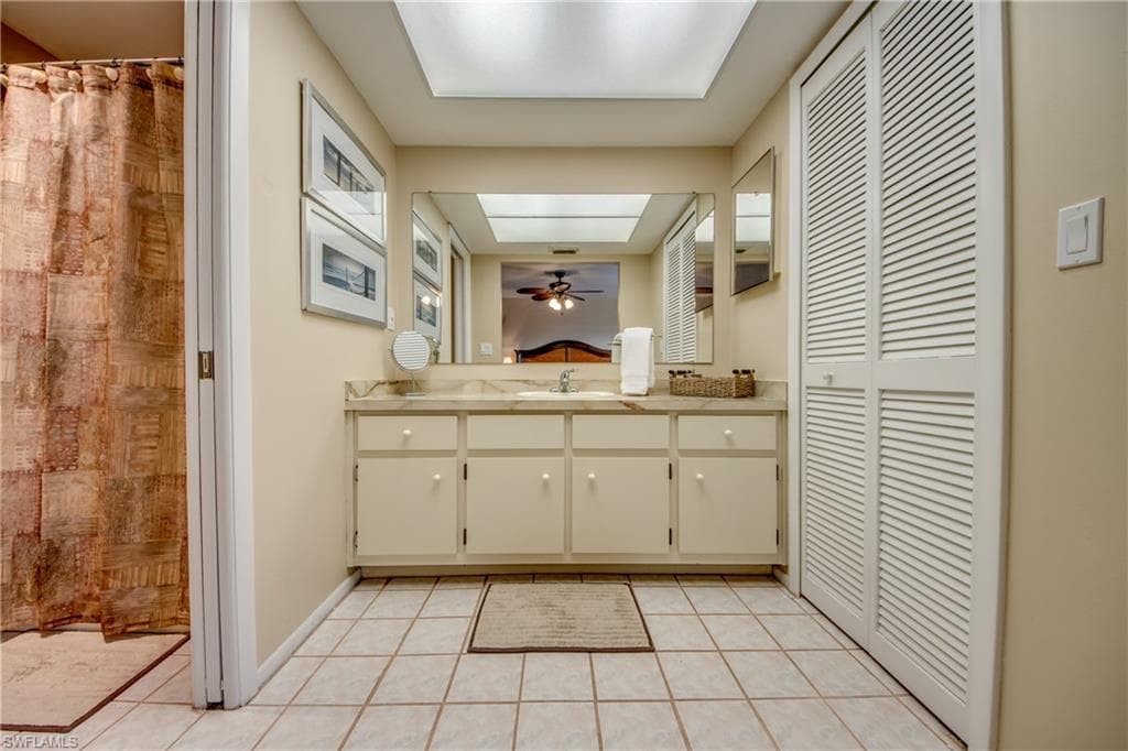 1202 Cape Coral PKWY W # 206, CAPE CORAL FL 33914-23