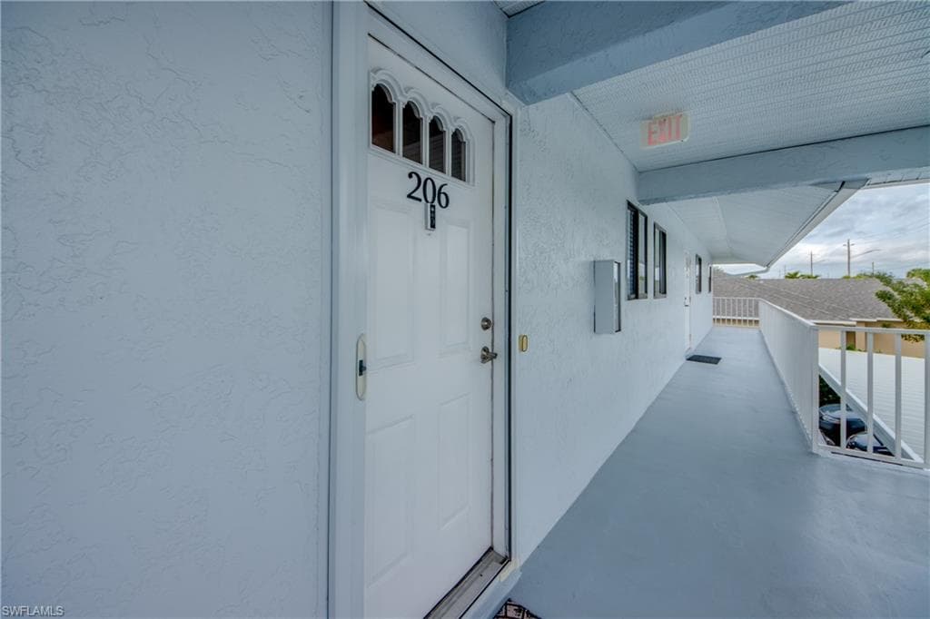 1202 Cape Coral PKWY W # 206, CAPE CORAL FL 33914-36
