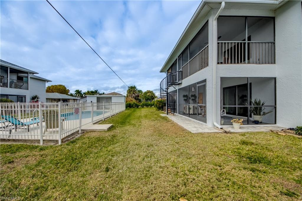 1202 Cape Coral PKWY W # 206, CAPE CORAL FL 33914-39