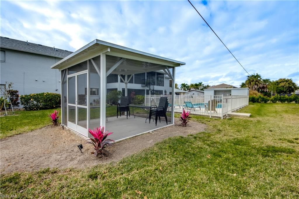 1202 Cape Coral PKWY W # 206, CAPE CORAL FL 33914-38