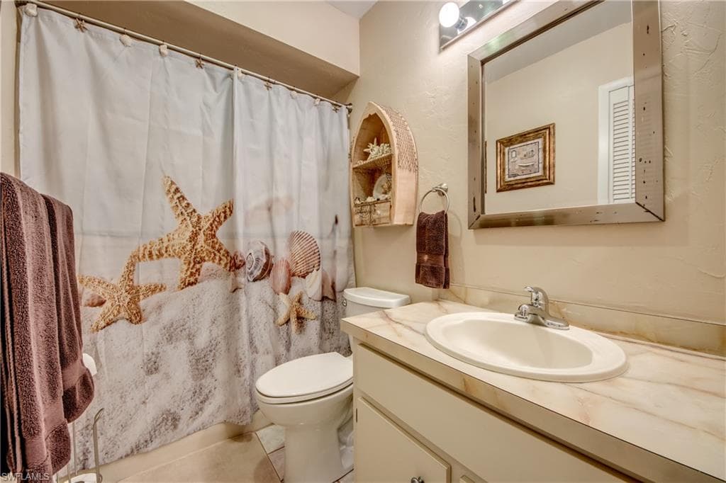 1202 Cape Coral PKWY W # 206, CAPE CORAL FL 33914-28