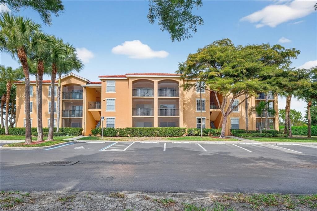 8754 River Homes LN # 8206, BONITA SPRINGS FL 34135-2