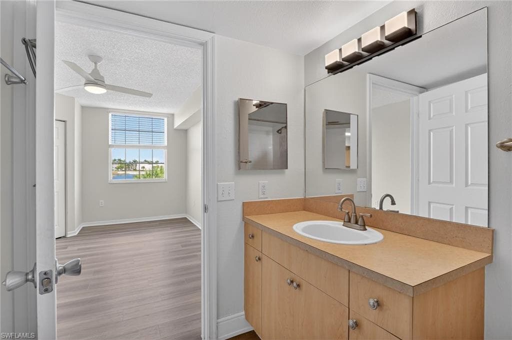 8754 River Homes LN # 8206, BONITA SPRINGS FL 34135-19