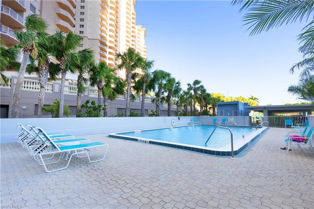 1925 Clifford ST # 202, FORT MYERS FL 33901-24