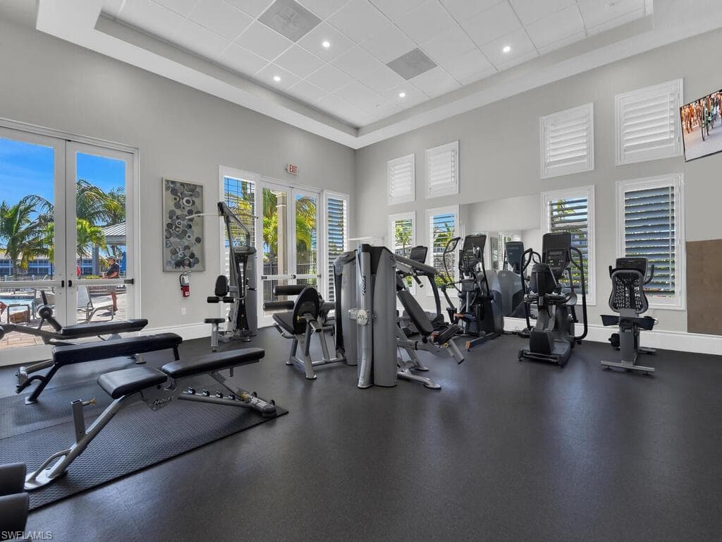 233 Indies DR E # 201, NAPLES FL 34114-44