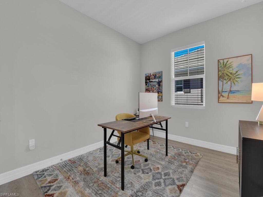 233 Indies DR E # 201, NAPLES FL 34114-24