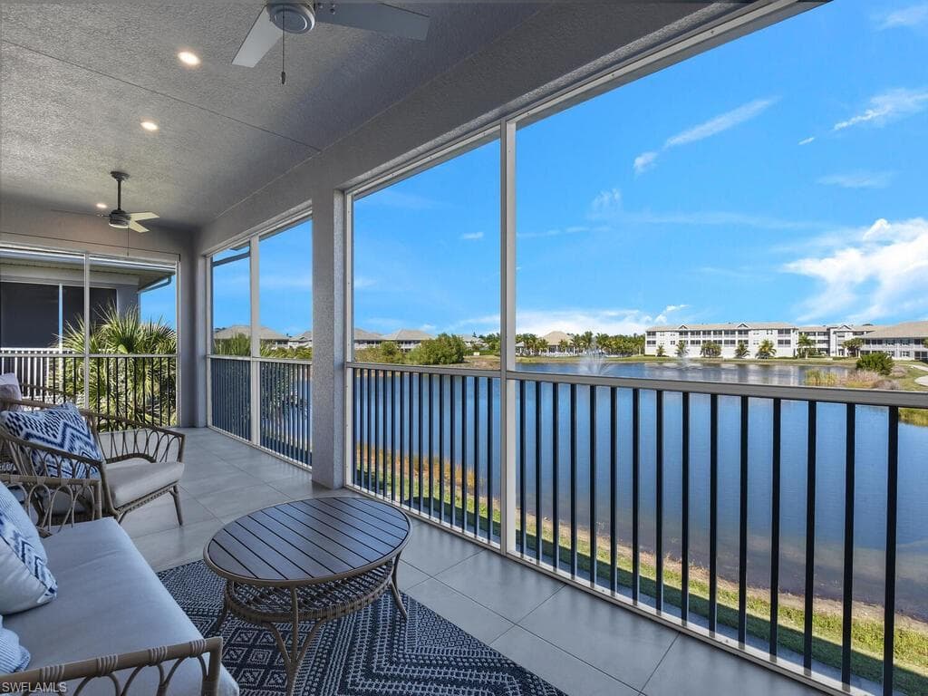 233 Indies DR E # 201, NAPLES FL 34114-2