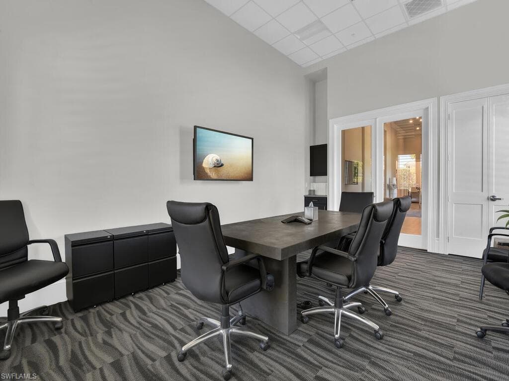 233 Indies DR E # 201, NAPLES FL 34114-46