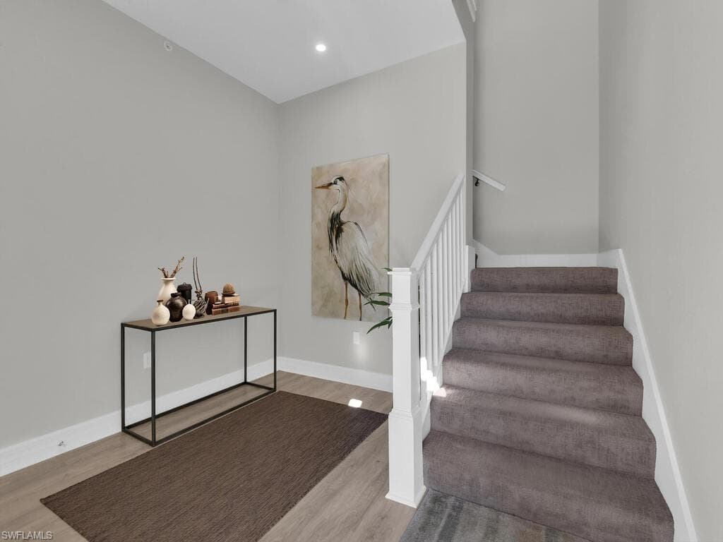 233 Indies DR E # 201, NAPLES FL 34114-7