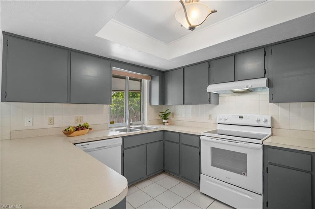 9721 deerfoot DR, FORT MYERS FL 33919-15