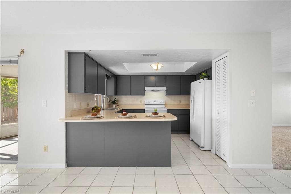 9721 deerfoot DR, FORT MYERS FL 33919-13