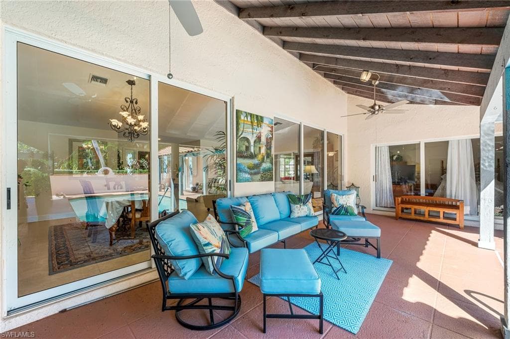 1930 Blackstone CIR, NAPLES FL 34109-18