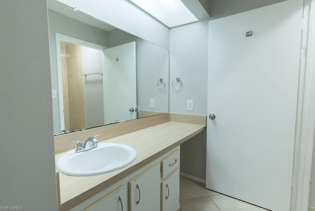 2045 Rookery Bay DR # 1901, NAPLES FL 34114-12