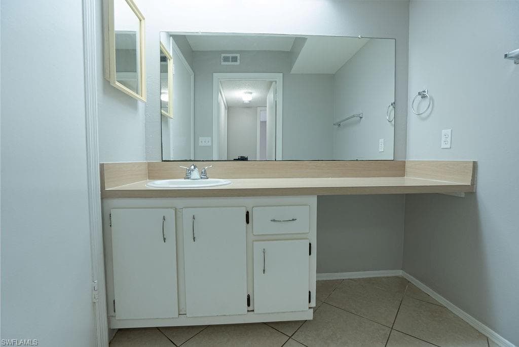 2045 Rookery Bay DR # 1901, NAPLES FL 34114-13