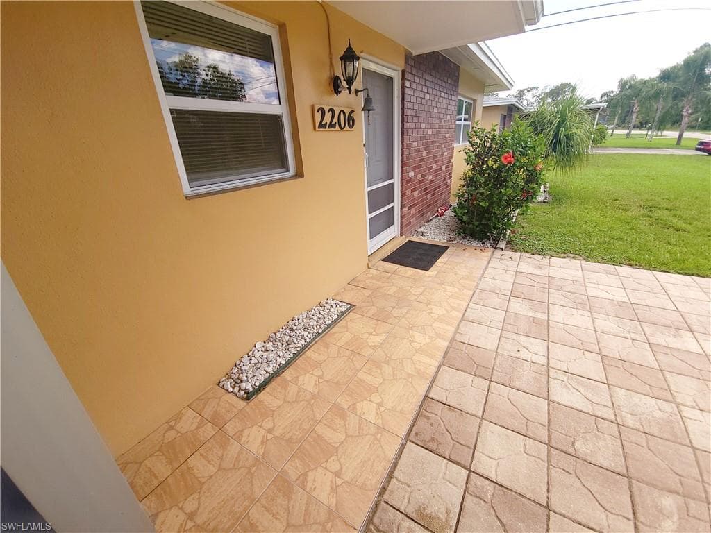 2206 E 6th ST, LEHIGH ACRES FL 33936-4