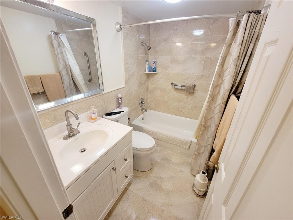 2206 E 6th ST, LEHIGH ACRES FL 33936-18