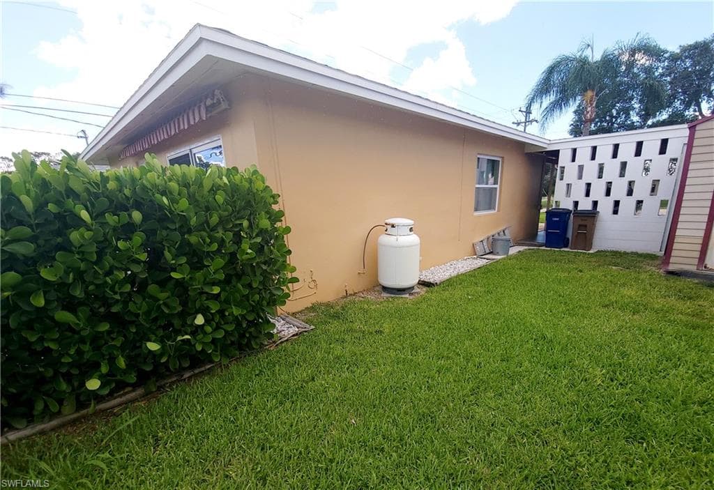 2206 E 6th ST, LEHIGH ACRES FL 33936-7