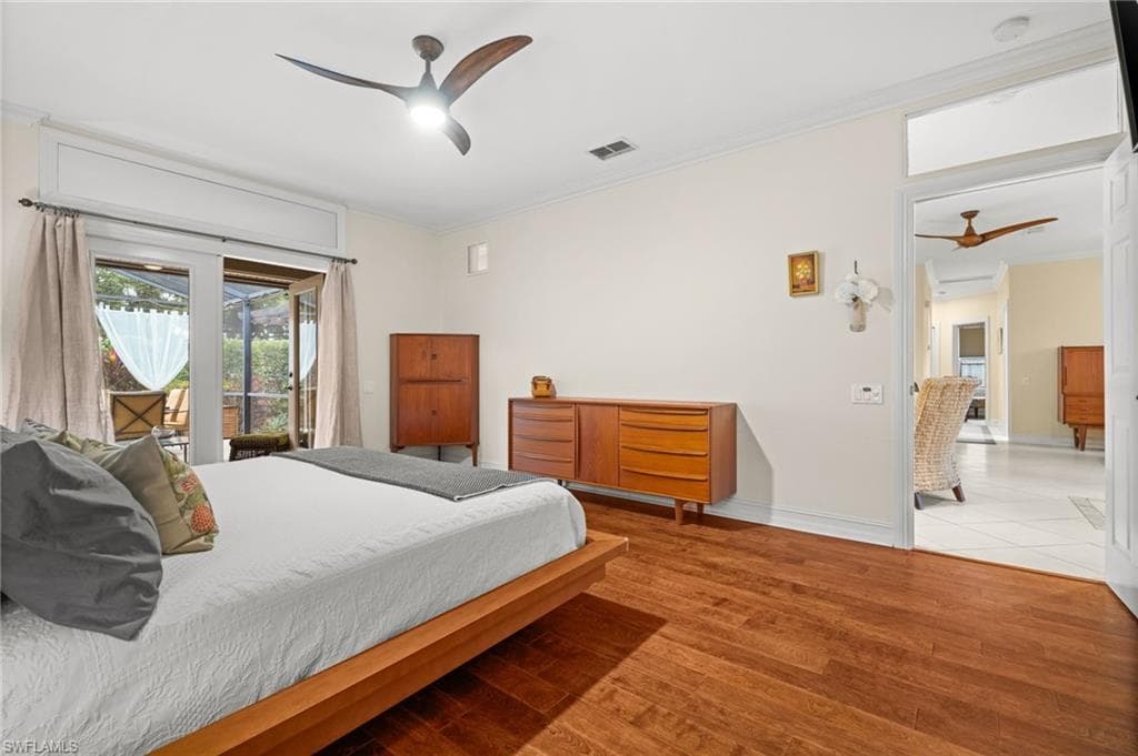 2440 River Reach DR, NAPLES FL 34104-32