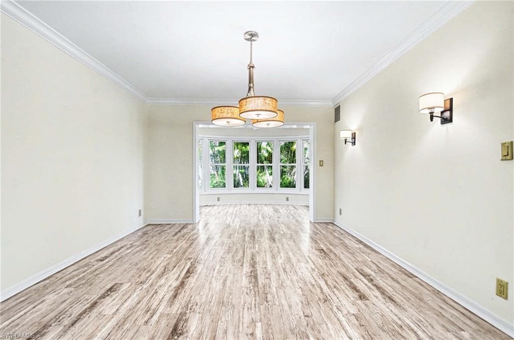 740 Bald Eagle DR # 40, NAPLES FL 34105-8