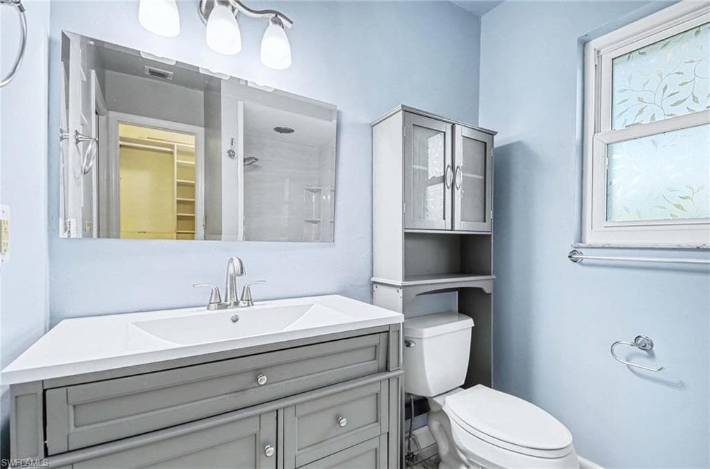 740 Bald Eagle DR # 40, NAPLES FL 34105-29