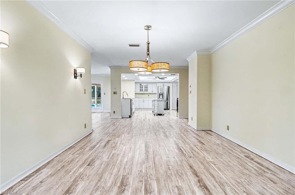 740 Bald Eagle DR # 40, NAPLES FL 34105-10