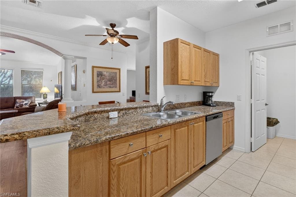 1788 Concordia Lake CIR # 2707, CAPE CORAL FL 33909-5