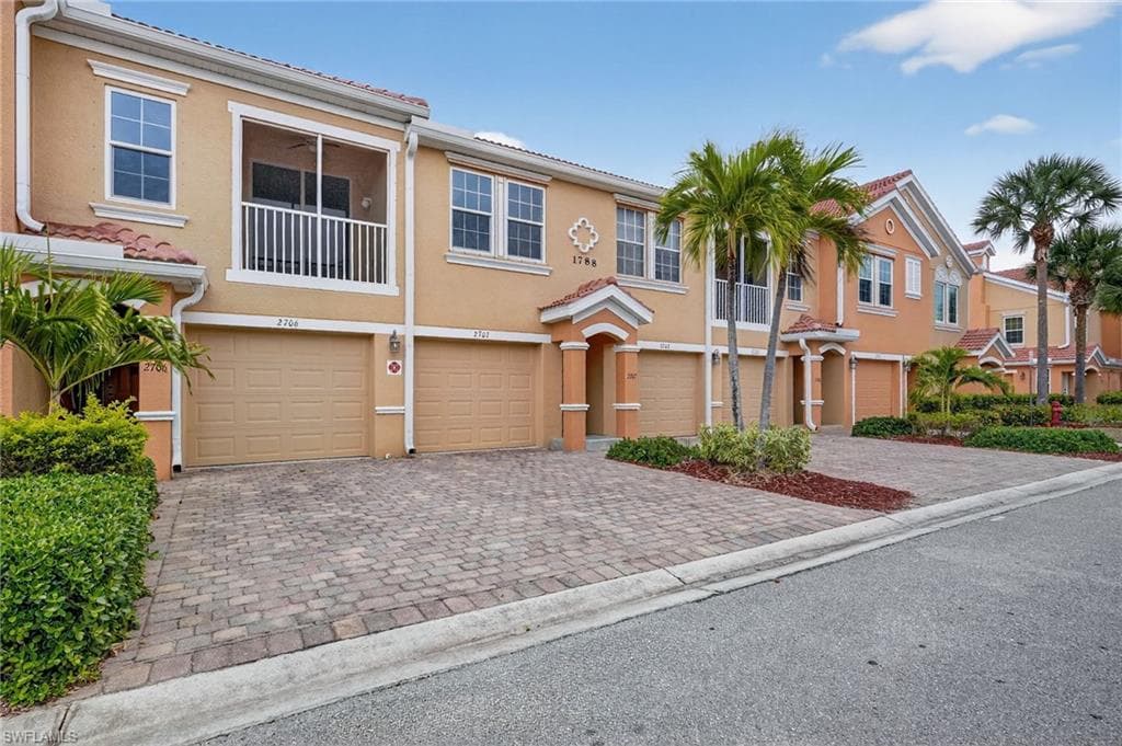 1788 Concordia Lake CIR # 2707, CAPE CORAL FL 33909-27