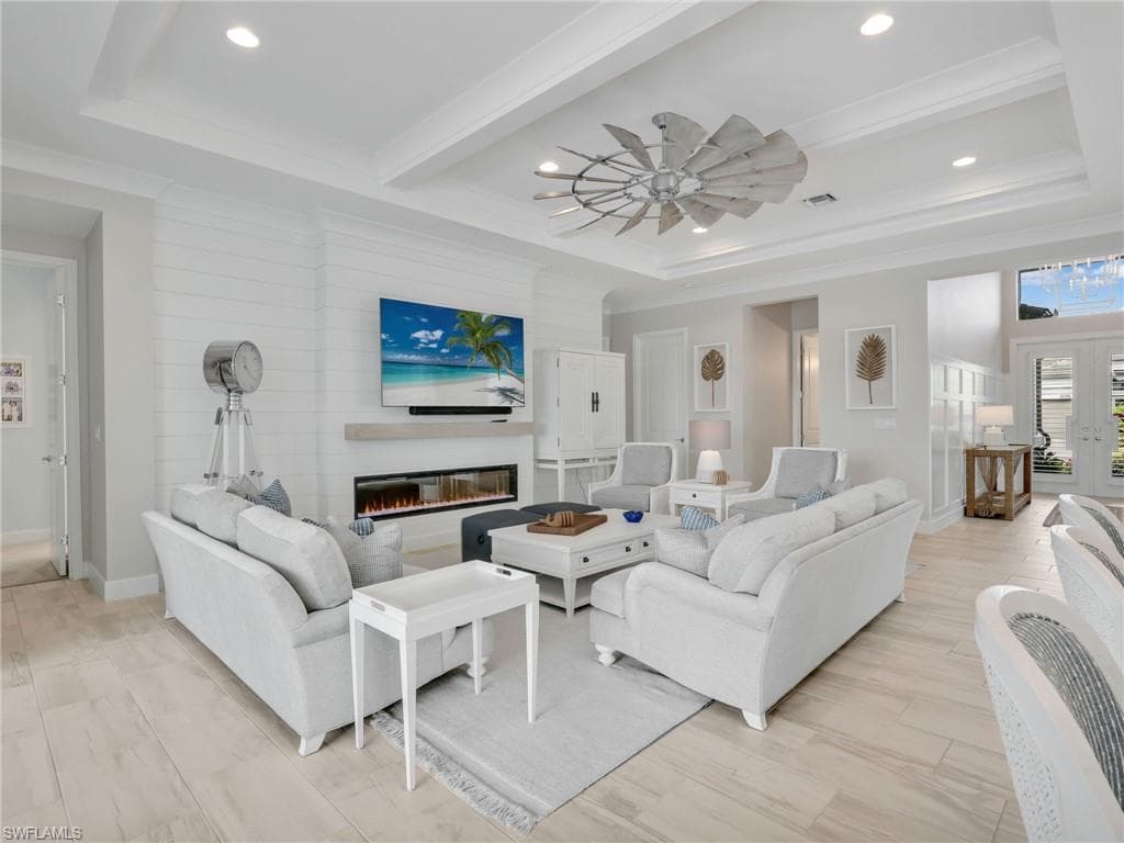 12056 Oleander AVE, NAPLES FL 34120-12