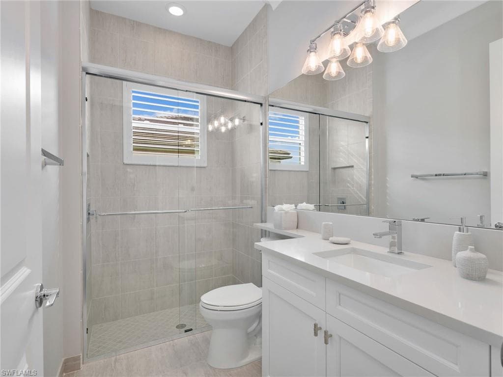 12056 Oleander AVE, NAPLES FL 34120-21