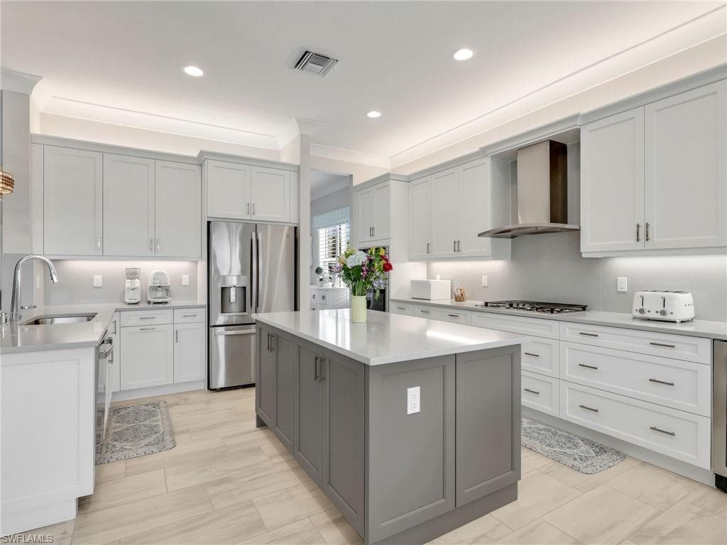 12056 Oleander AVE, NAPLES FL 34120-8