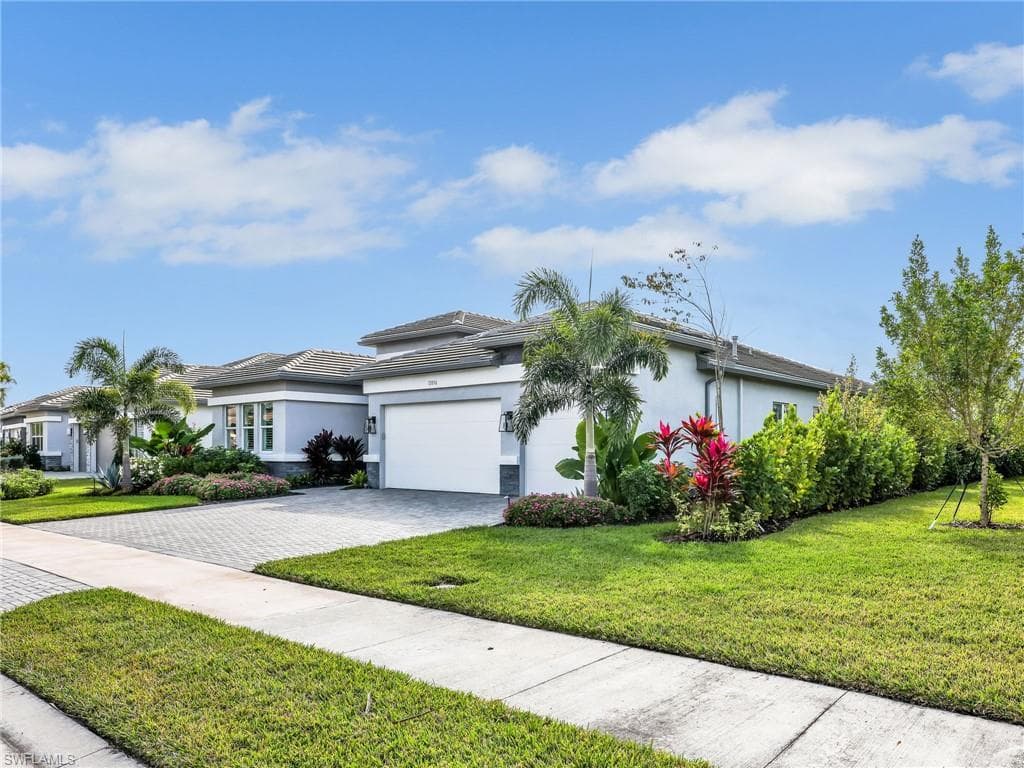 12056 Oleander AVE, NAPLES FL 34120-37