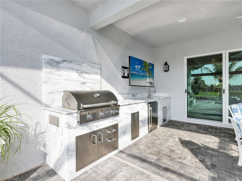 12056 Oleander AVE, NAPLES FL 34120-30