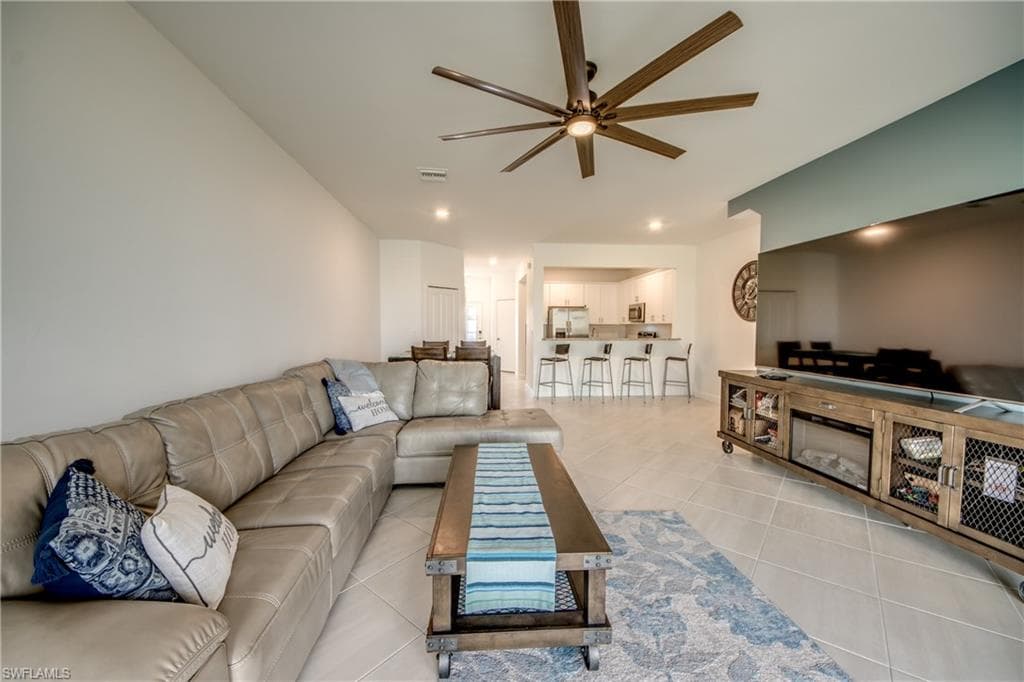 14274 Pine Lodge LN, FORT MYERS FL 33913-11