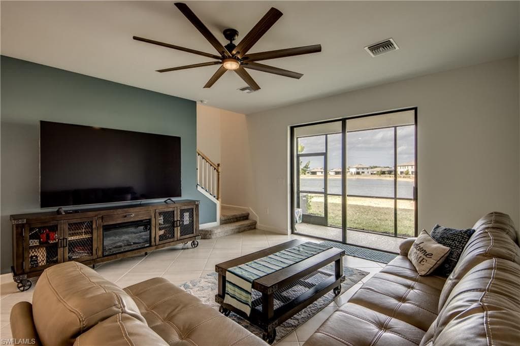 14274 Pine Lodge LN, FORT MYERS FL 33913-9