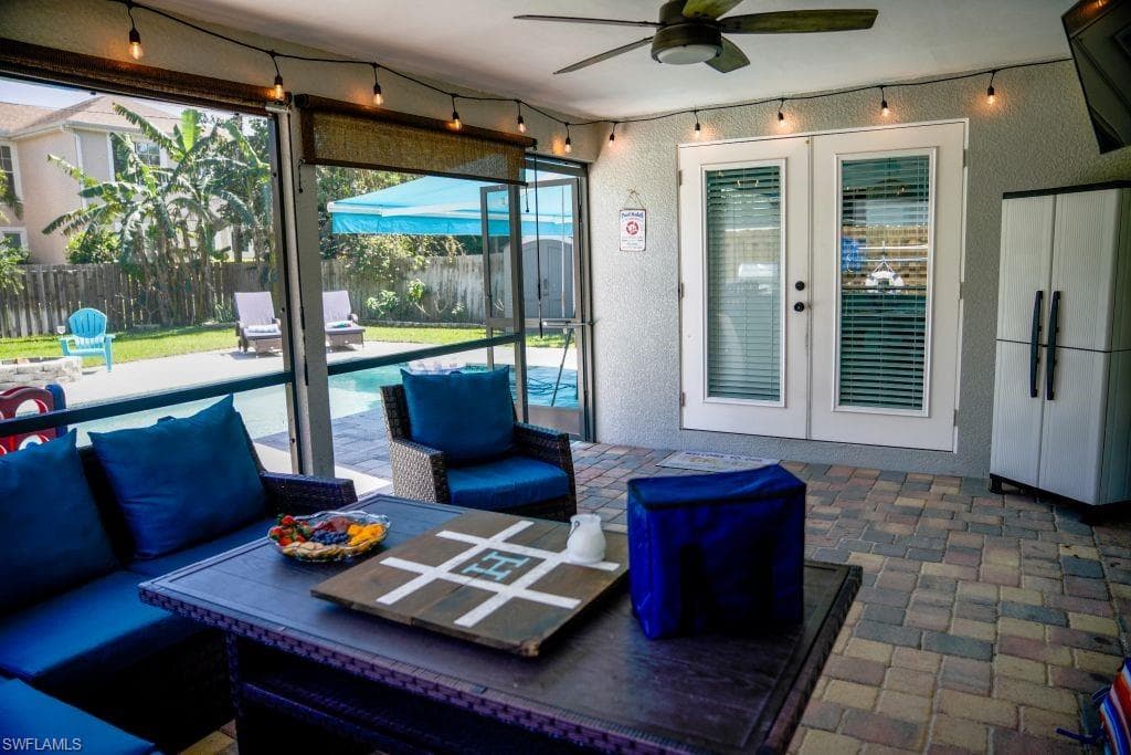 560 E Valley DR, BONITA SPRINGS FL 34134-16