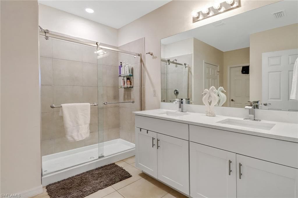 742 HADLEY PL W, NAPLES FL 34104-13