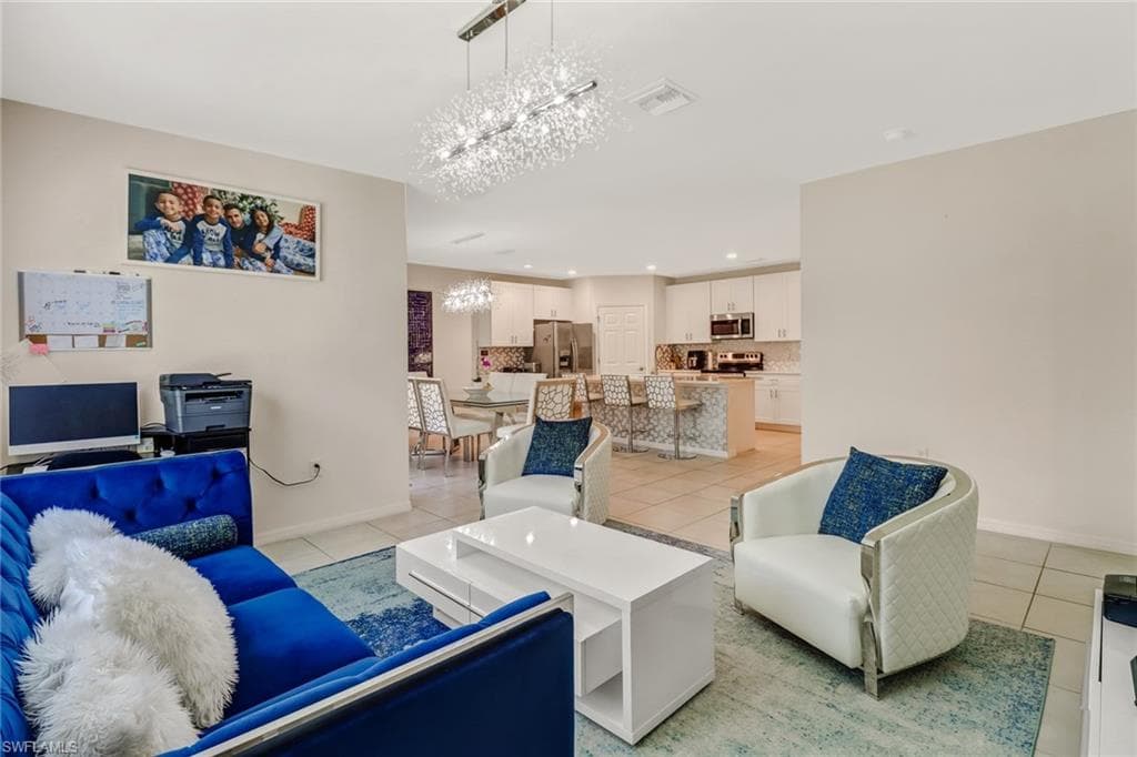 742 HADLEY PL W, NAPLES FL 34104-10