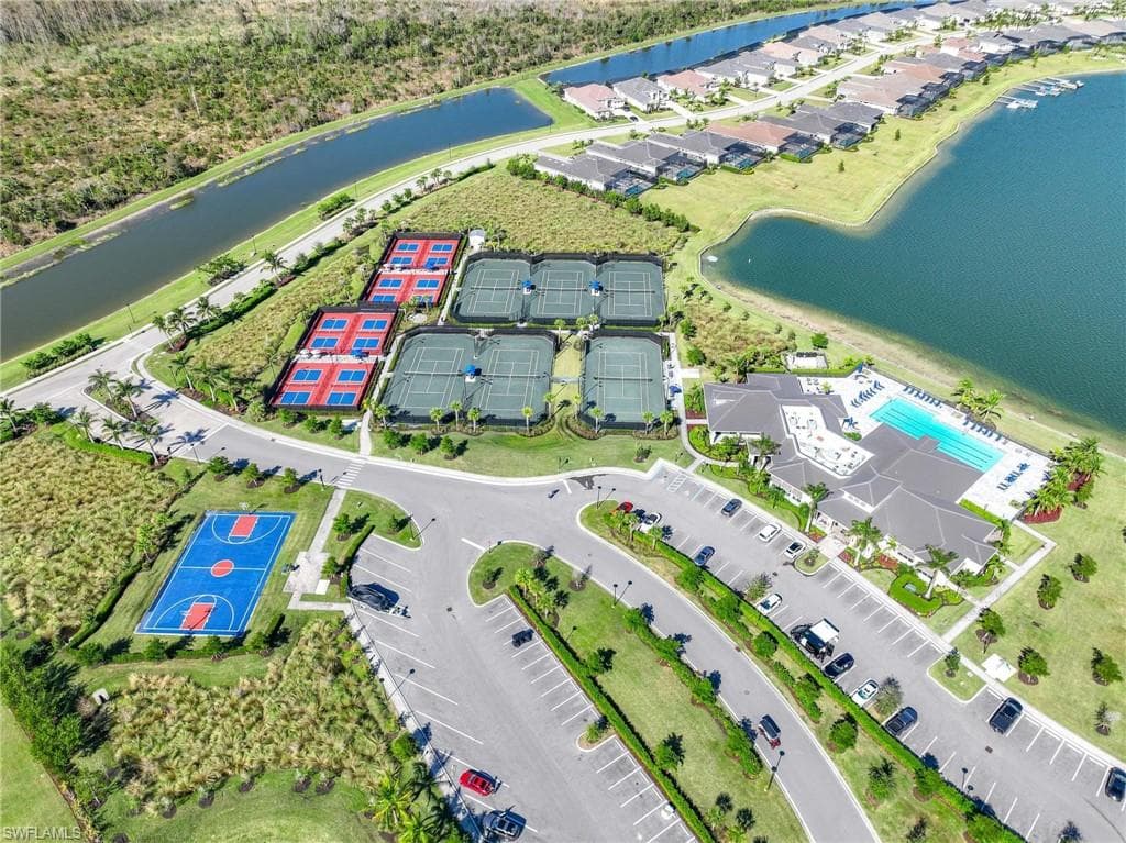 18789 Wildblue BLVD, FORT MYERS FL 33913-25