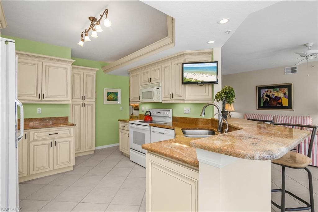 6838 Lantana Bridge RD # 103, NAPLES FL 34109-11