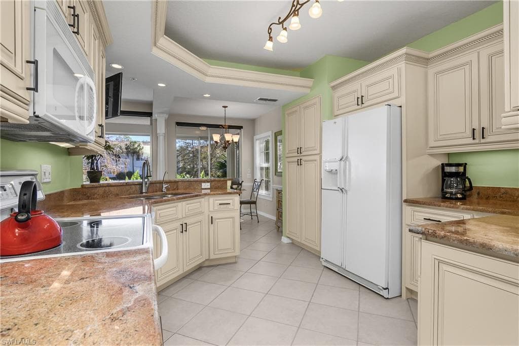 6838 Lantana Bridge RD # 103, NAPLES FL 34109-14