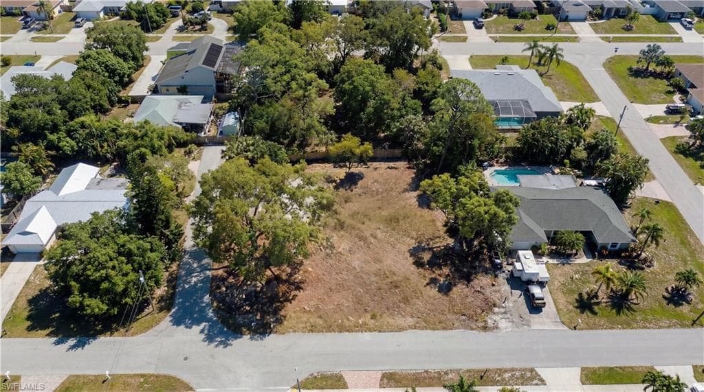 27654 Imperial River RD, BONITA SPRINGS FL 34134-1