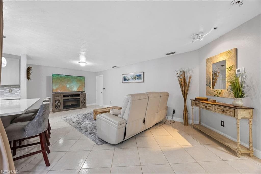17235 Castleview DR-19