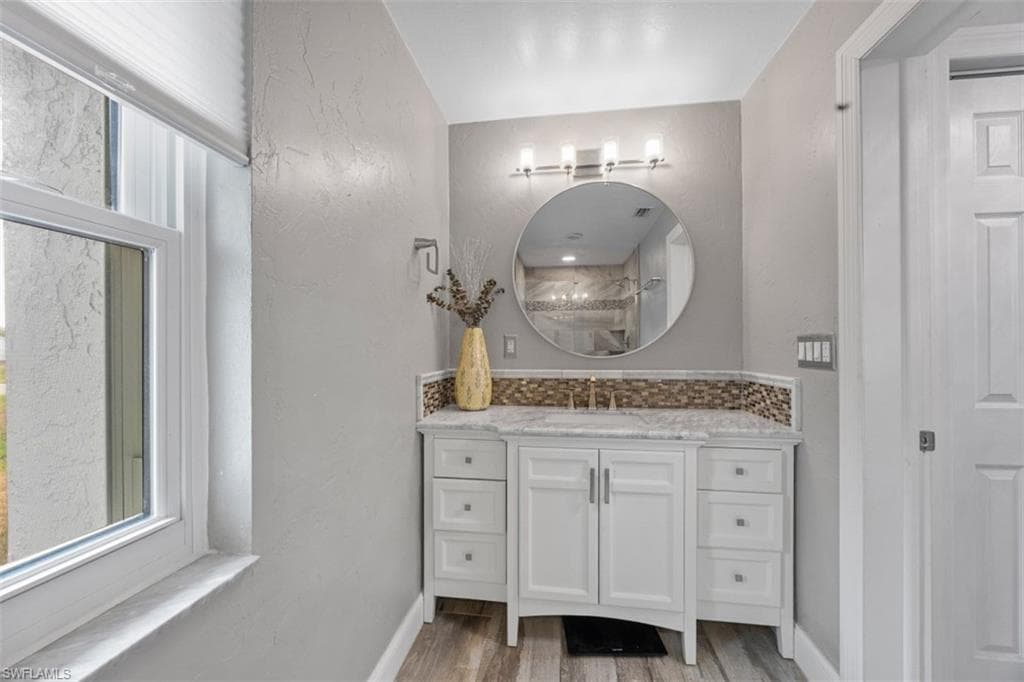 17235 Castleview DR-23