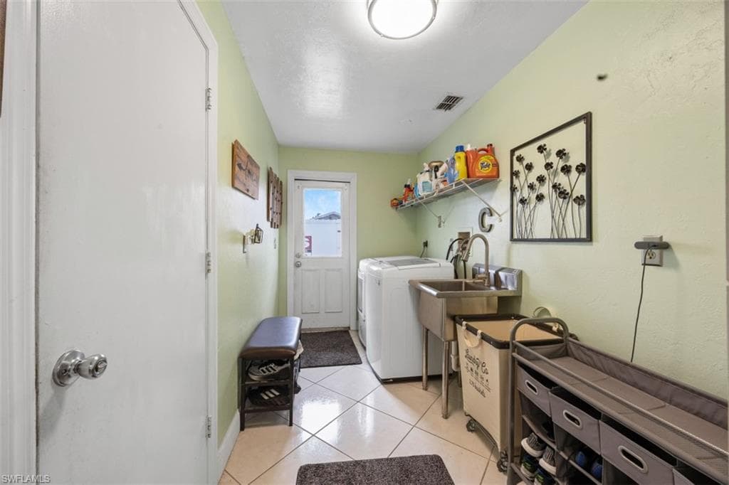 17235 Castleview DR-24