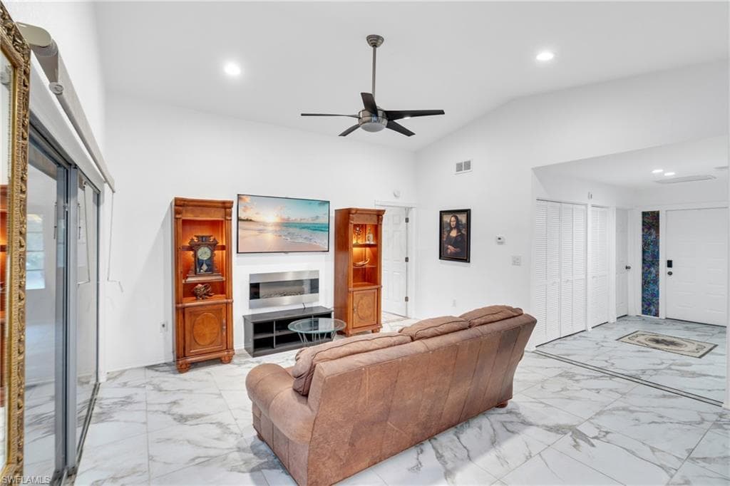 6511 Royal Woods DR-9